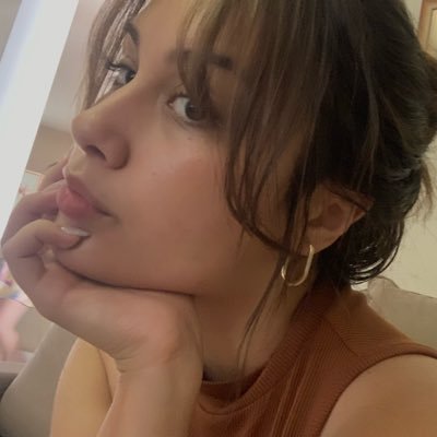 scarpalice's profile picture. mentally i’m in portofino drinking an aperol spritz