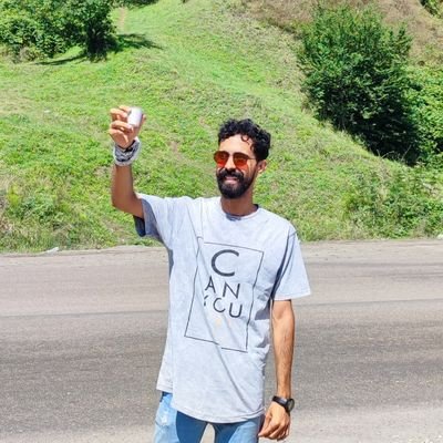 syyd_mojey's profile picture. می‌خاستم،
نشد،
می‌شد، 
نذاشتن، 
نخاستن.