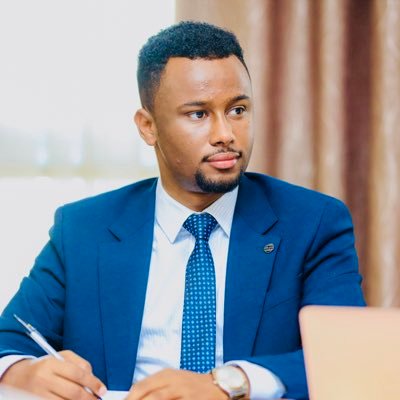 Director of Operations Management - National Identification & Registration Authority @nirasomalia | Revolutionary | Major in Political science & PA