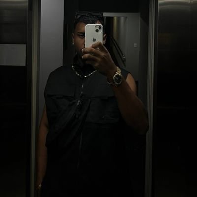 Hetero curioso 🫡🤫
Broderagem sigilosa, tiver afim de trocar idéia tranquilo chama aí...🐺🔞
