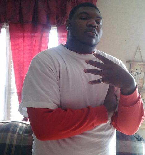 Team i getz MONEY!! Team Big Boi.. I dnt got tyme 4 dha Drama leave dhat shit hme..