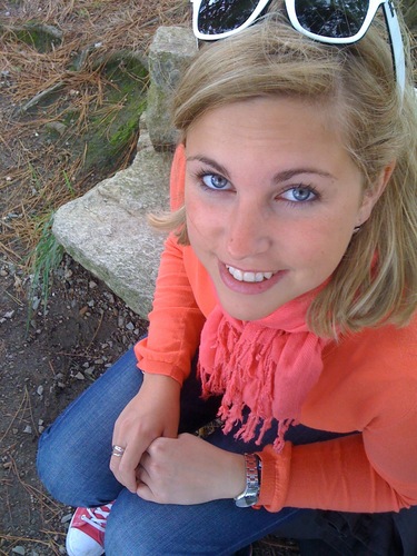 adelinehage's profile picture. 