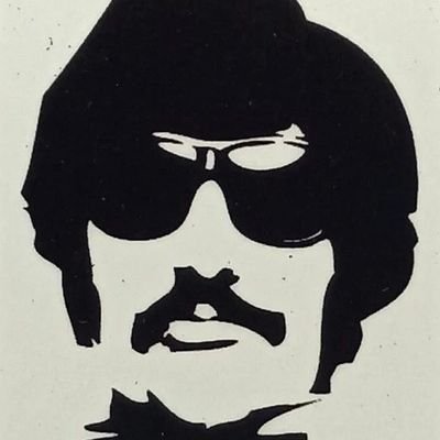 Franquista...pero sólo de Franco Battiato. Desde el otro lado del muro de Sánchez. Insulto = Bloqueo