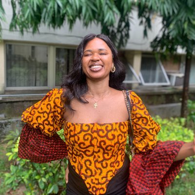 exsunflowa's profile picture. "Goodbye begins long before the end".