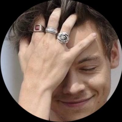 60+ she/her || ns larrie💚💙 ||ot5|| 🏳️‍🌈ally || peace ring🫶🏻 || FITF🤝HH || fan acct