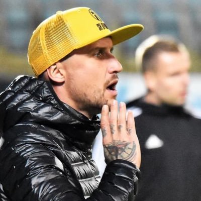 kladry's profile picture. 