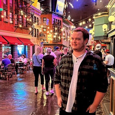 24 | 🇨🇦 | Twitch Affiliate | idk what I'm doing | | zau1ttnitro@gmail.com (business) | Just a dude who likes video games