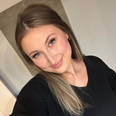 LittleMacy's profile picture. the cabs are here