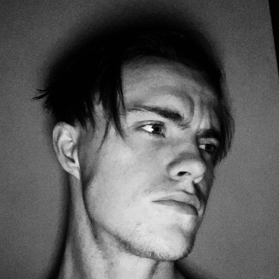 lukeroe34's profile picture. 