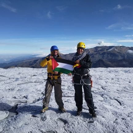 Escalador guia profesional de turismo y alta montaña. Gracias a la vida he sido testigo del cambio climático.