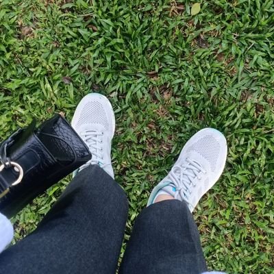 eartheamor's profile picture. any pronouns