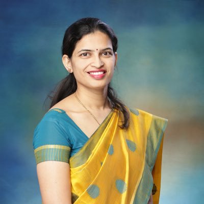 Dr Gunjan Deshpande MRCSEd, FICO (UK), FAICO, DNB