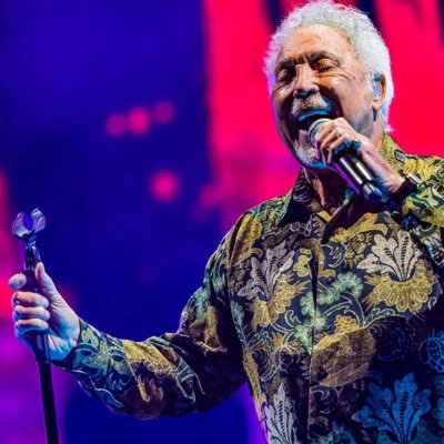 Follow Tom and keep up to date with all the news, information and stories from Tom Jones' world. Official private account.