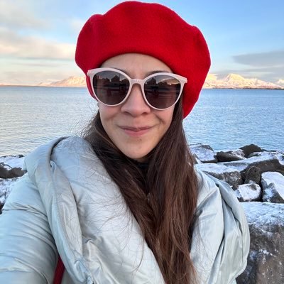 StephRRicci's profile picture. Stephanie says 🎶🎵👩🏻‍💻👩🏻‍🚀👽🚀🛰🛸🌅⚓️🎢📻📺🖤 ( https://t.co/U11XSqf90J )