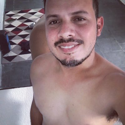 O valor das coisas não está no tempo que elas duram e sim na intensidade com que acontecem. Por isso existem momentos inesquecíveis, e coisas inexplicáveis.
