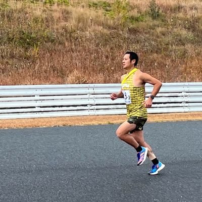 【音楽】弾き語り、たまにバンドと地域の若者支援
【陸上】1500m5分をキリたい

元児童養護施設スタッフ、ソーシャルワーカー。
推し飯は三冠王（広島市）、兆治（湯田）、朝日館（於福）、ココニール(秋吉)、sonoda coffee(大嶺)、ふくちゃん(大嶺)