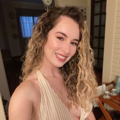 heloisagrah's profile picture. vivendo e desaprendendo