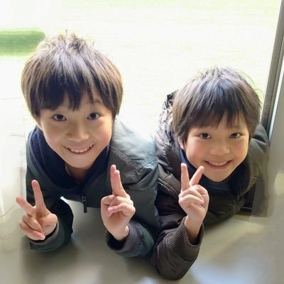 kota_mano0501's profile picture. アヴァンセ所属
眞野 煌汰10歳、眞野陸8歳です🎶
お調子者兄弟、子役頑張ってます♪
いつか共演できたらいいなぁ        
                       (((о´∀`о)ノ♡ヽ(о´∀`о)))
