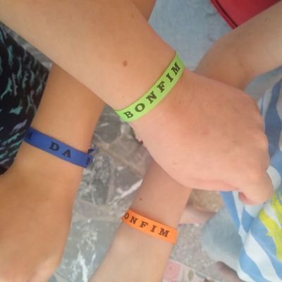 julie_glitter's profile picture. invisible e indispensable