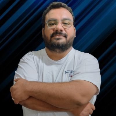 Casi periodista. Peronista y Militante de la Agrupación HACER POR TODOS-HxT y Espacio Rawson Nuevo. Comunicación Comunitaria en Radio Cooperativa 104.5.