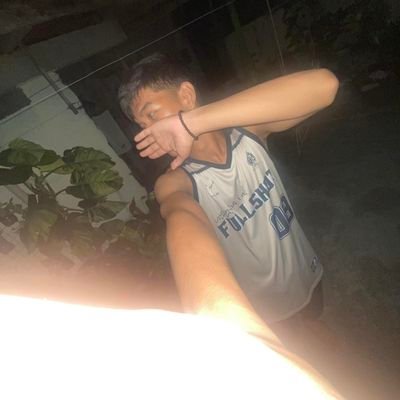 cvrrrrrrrrr's profile picture. .