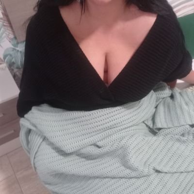 Soy una hotwife muy dominante con mi cornudo pero muy sumisa con un macho alfa si eres un macho alfa manda dm si eres sumiso ni lo intentes. siempre con respeto