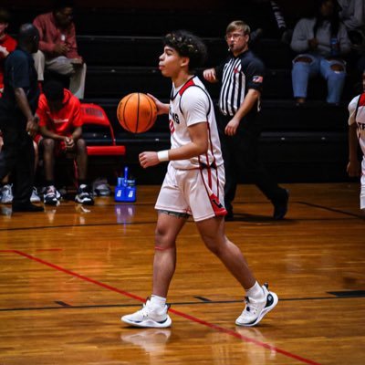 3.5 GPA|6’1|Class of 25|West Marion high school SG/PG email:kyrice18@gmail.com