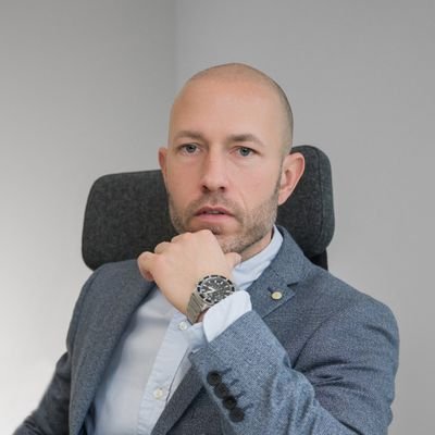 Ich helfe Ihnen als deutscher Maschinen- und Anlagenbauer dabei, zielgerichtet mehr und bessere Kunden zu gewinnen.
Kostenloses Strategiegespräch ⬇️
