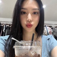 hi (@rivvns) 's Twitter Profile