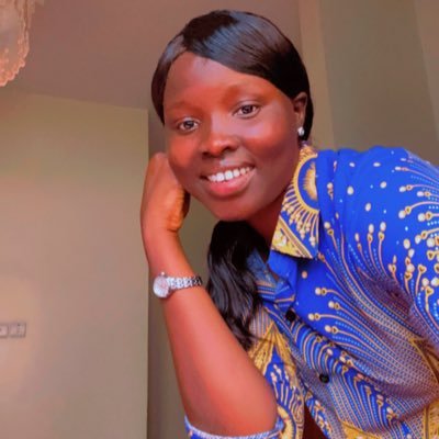 akimamonica's profile picture. 