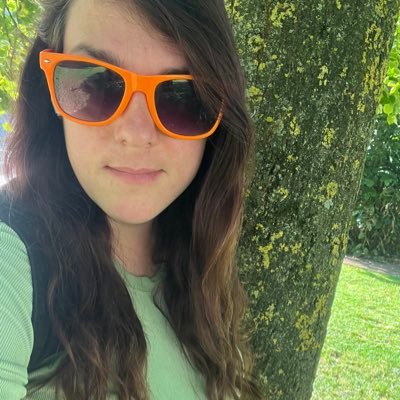 Mum, music therapist, occasional stop motion artist and aspiring music psychologist. Queer and Autistic, all views my own.