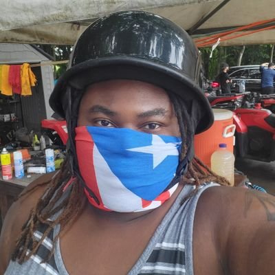 SeanCocoaBear's profile picture. NSFW • 18+ • Body positivity • Geek
Shy guy having fun with nudes.
Trying to love myself as big black guy
