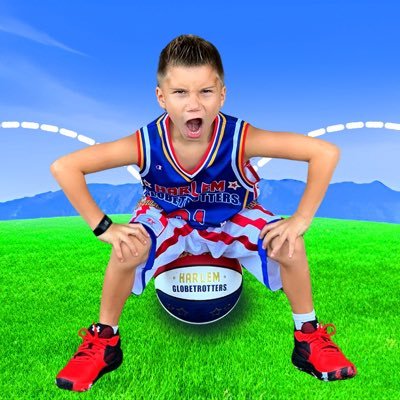 🏀10yr old Epic Trick Shots 🏀Basketball Player. 👫Account run by Dad & Mom ZEKEtrickSHOTS@gmail.com 📩