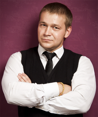 KalashnikovD's profile picture. добрый, улыбаюсь и качаюсь... ;-)