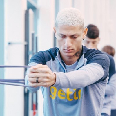 PrinceDuku80768's profile picture. 