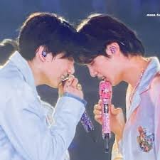 Toofy37215243's profile picture. 