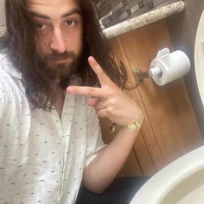 nickisnotalive Profile Picture