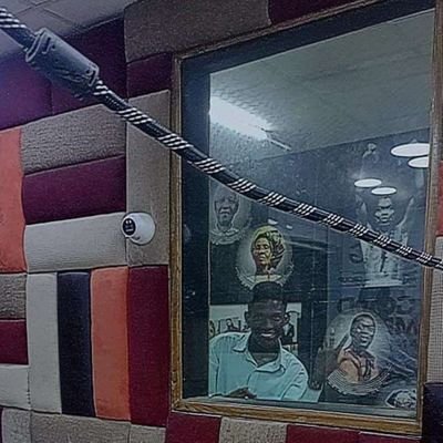 Sports Analyst/ Commentator ⚽⚽|
OAP | Broadcast Journalist |
Lead Sports Presenter @RoyalFM951 | Media Officer @kwarateenleague | Contributor @AFTVMedia