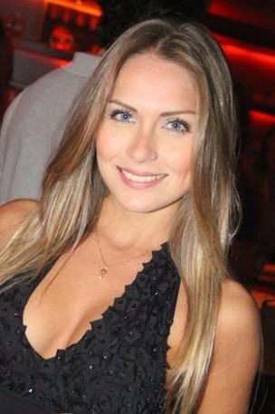 Renata Dávila é uma mineira de Belo Horizonte, estuda na Fumec e trabalha como modelo. A mais nova integrante será a sensação do Big Brother Brasil 2012