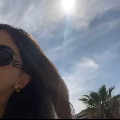 HANAN_Z76's profile picture. خريجة اللغة العربية . .. وكنّ كعابر لطيف إن لم تنفع فلا تضر.