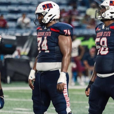 OL @ THEE Jackson State University Juco All-American @GoJSUTigersFB instagram: dtb_74