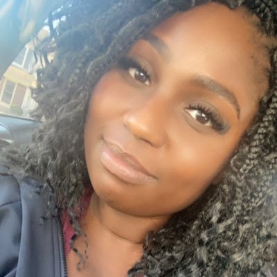 ezeeedoesit's profile picture. 