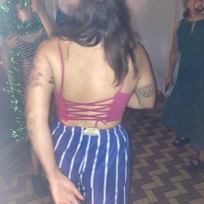 larilaion's profile picture. completita la guacha