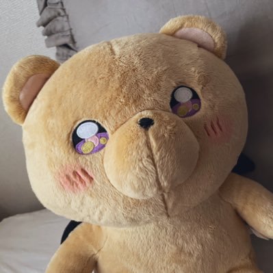 uni_creamowo's profile picture. 。。。 成人済みです。