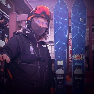 古希(70)まで1年を切った、おっちゃんスキーヤーです⛷️   

2021🛹2022🏂️を無謀にも始めてしまった😅…やれるうちに、やりたい事を👍️