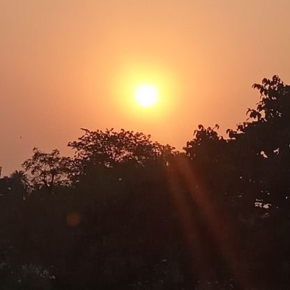 RiyaG08's profile picture. Want to free from illusion 🌬️