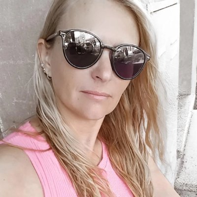 elilumello's profile picture. 