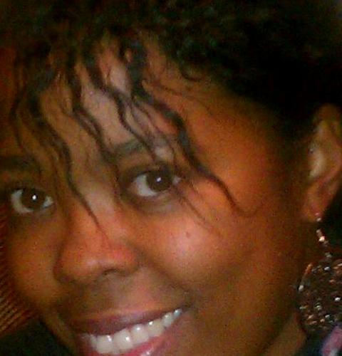 LisaLLewis_'s profile picture. 