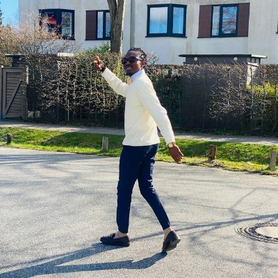 WilliamFlo90541's profile picture. Social media buff. Unapologetic alcohol ninja. General gamer. Incurable reader. Zombie nerd. Internet maven. Total entrepreneur. Tvaholic.