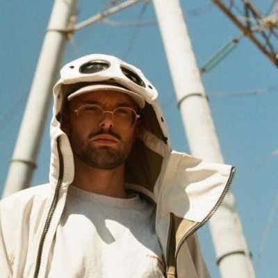 La communauté de Wallace Cleaver sous une bannière. L’actu du rappeur qui a donné une carrière au Loir et Cher..